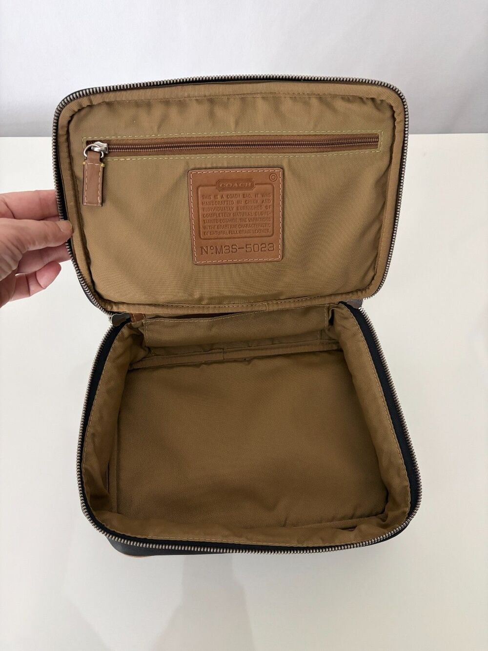 COACH Vintage Leather Toiletry Bag Costmetic Pouch Black - Picture 4 of 14